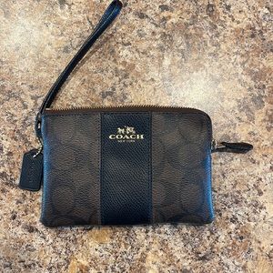 Brown Coach Wristlet. Like New.